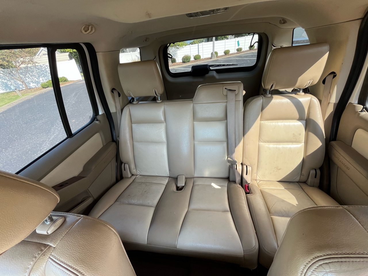 Ford Explorer 4WD 4dr Eddie Bauer 2010