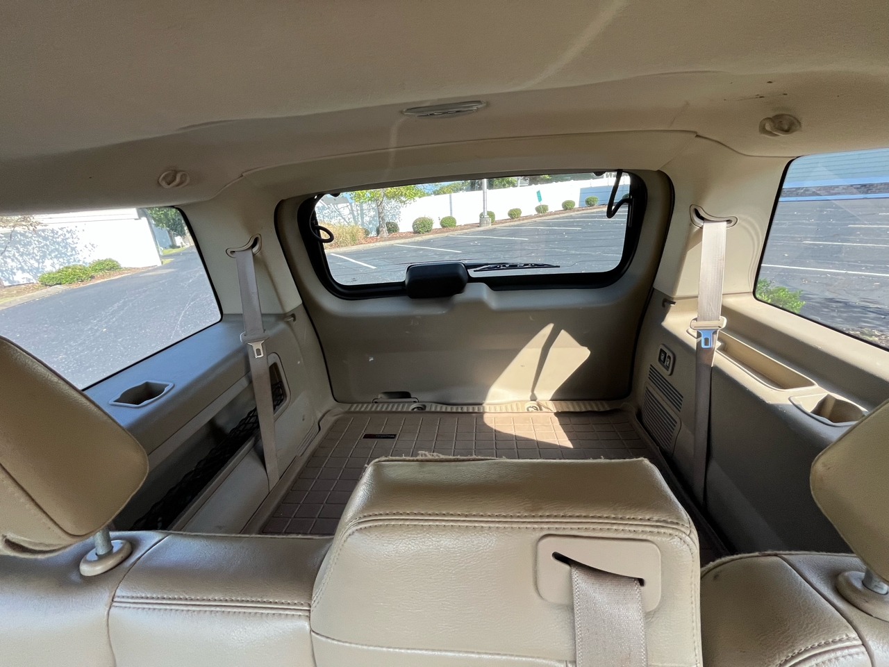 Ford Explorer 4WD 4dr Eddie Bauer 2010