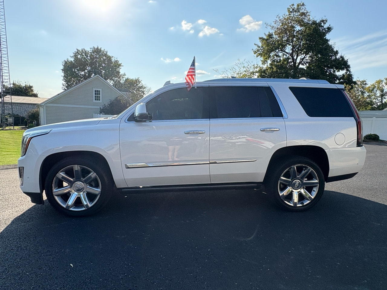 Cadillac Escalade 4WD 4dr Premium Luxury 2018