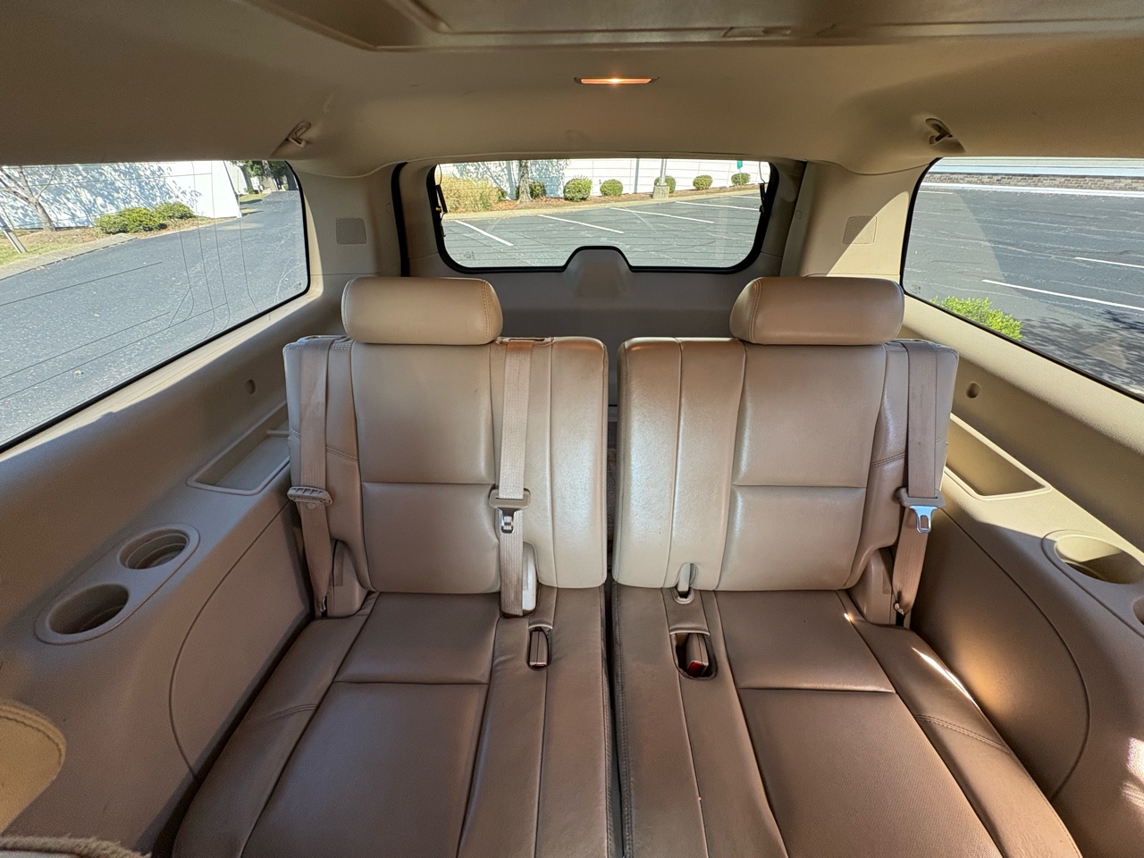 Cadillac Escalade ESV  2010