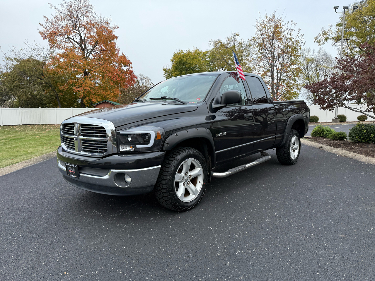 Dodge Ram 1500 4WD Quad Cab 140.5" SLT 2008