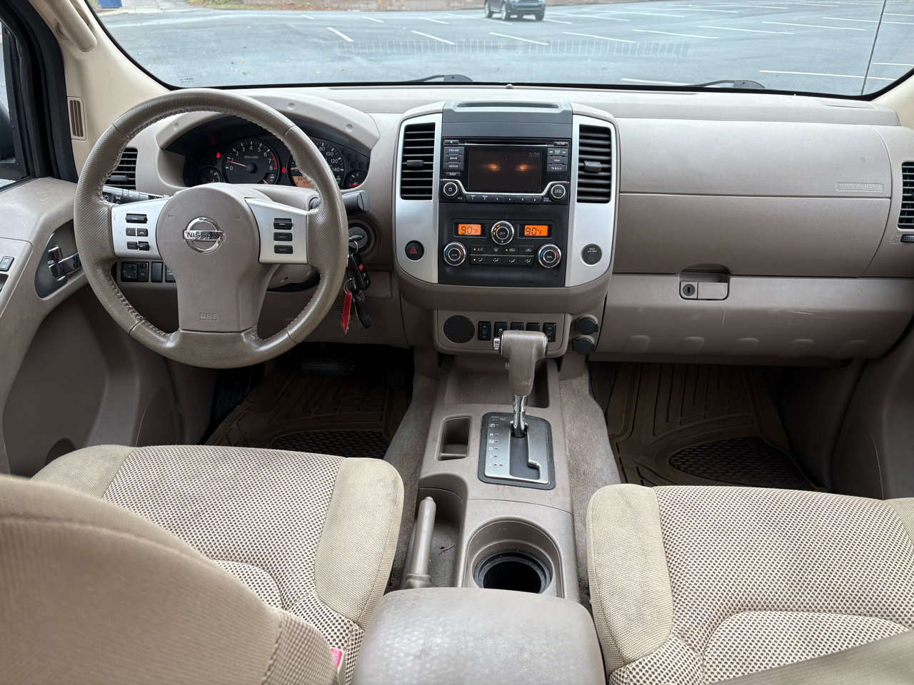 Nissan Frontier 2WD Crew Cab SWB Auto SV 2016