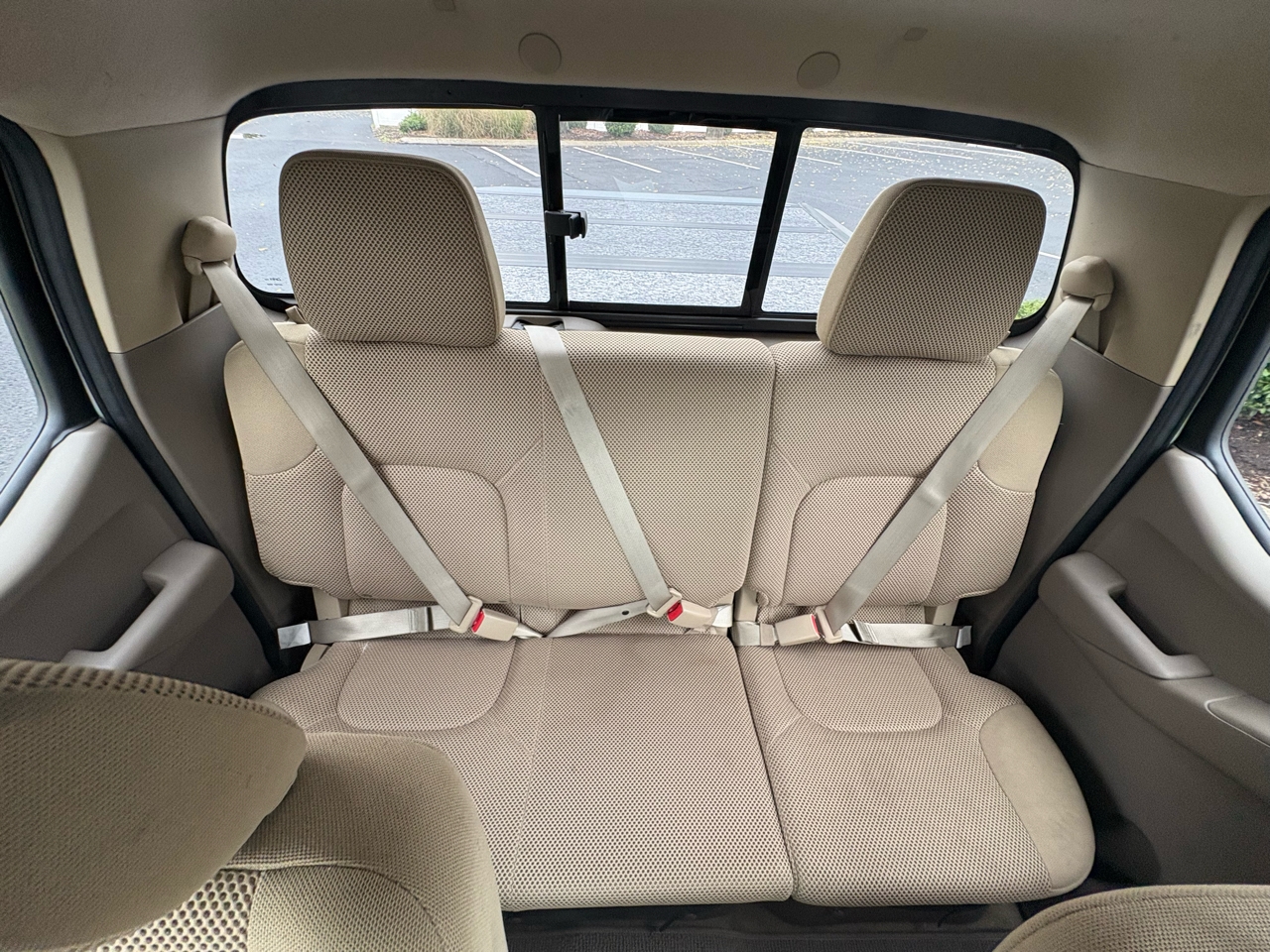 Nissan Frontier 2WD Crew Cab SWB Auto SV 2016