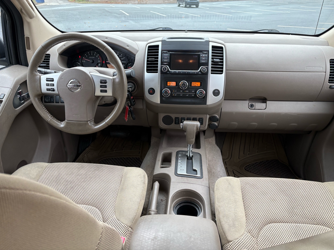 Nissan Frontier 2WD Crew Cab SWB Auto SV 2016