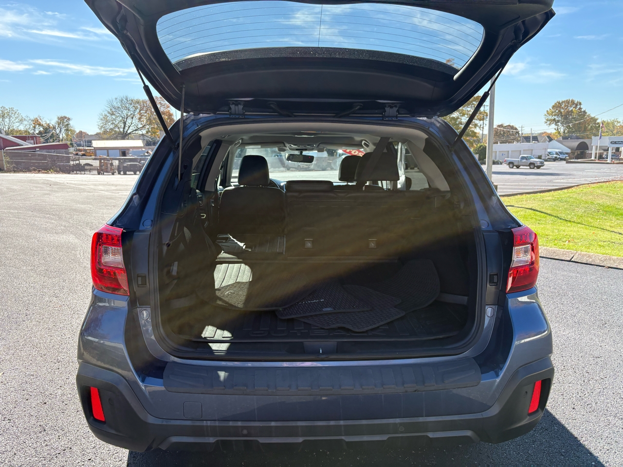 Subaru Outback  2018