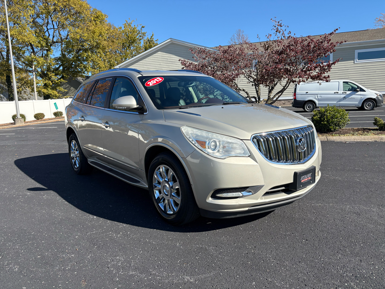 Buick Enclave FWD 4dr Leather 2013