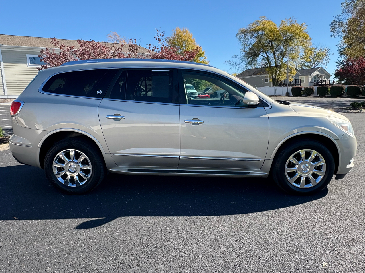 Buick Enclave FWD 4dr Leather 2013