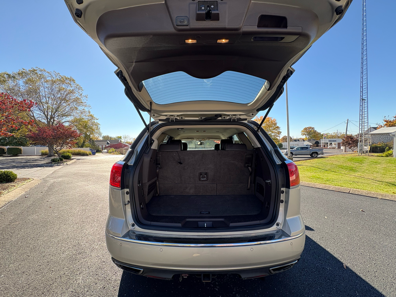 Buick Enclave FWD 4dr Leather 2013