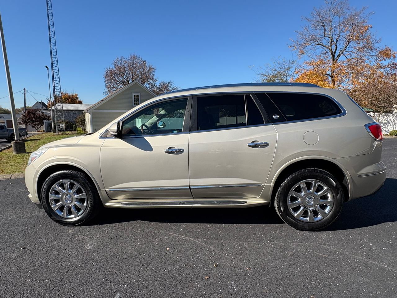 Buick Enclave FWD 4dr Leather 2013