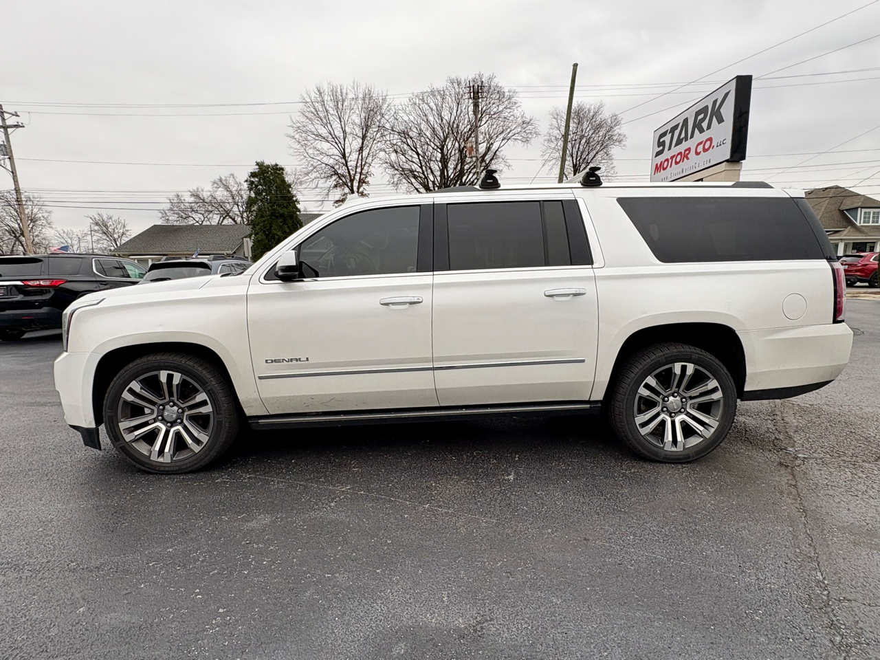 GMC Yukon XL Denali 4WD 2018