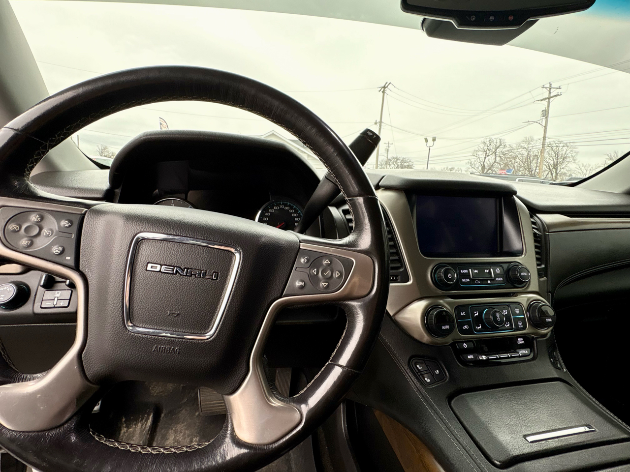 GMC Yukon XL Denali 4WD 2018