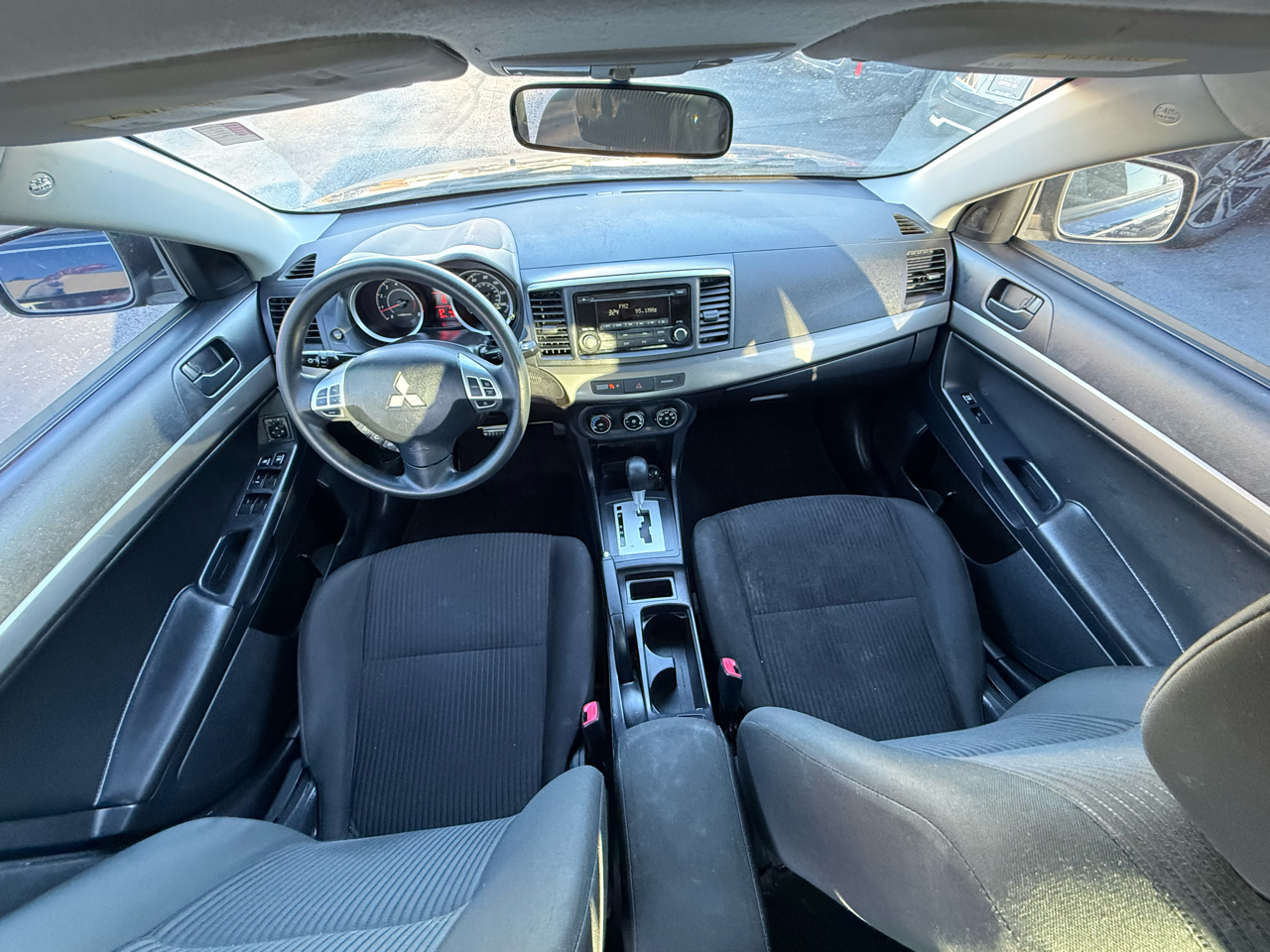 Mitsubishi Lancer 4dr Sdn Man ES FWD 2014