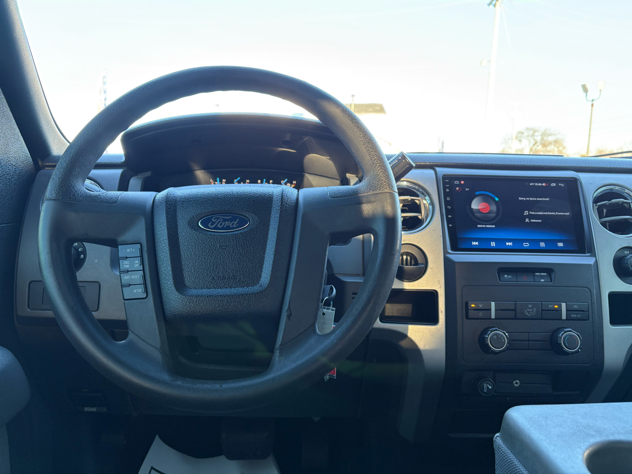 Ford F-150 2WD SuperCab 145" XLT 2011