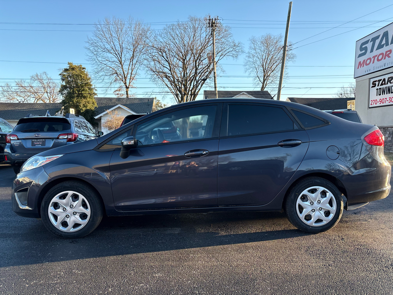 Ford Fiesta 4dr Sdn SE 2013