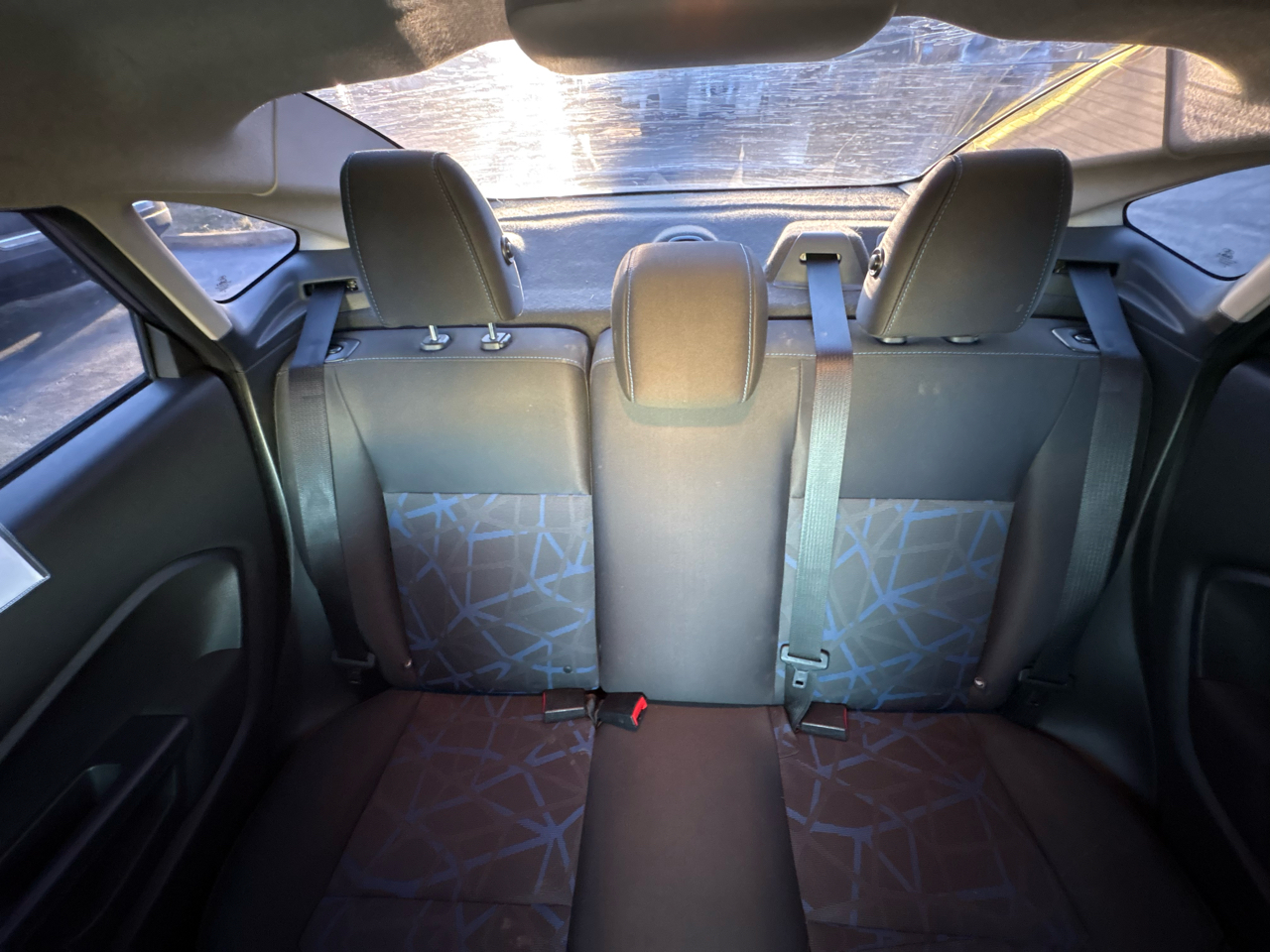 Ford Fiesta 4dr Sdn SE 2013