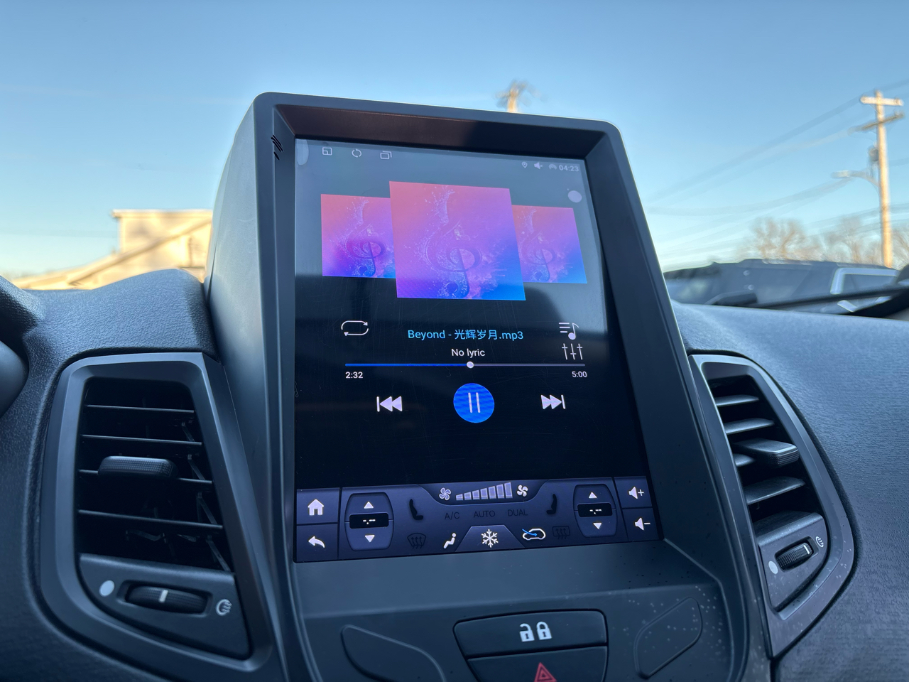 Ford Fiesta 4dr Sdn SE 2013