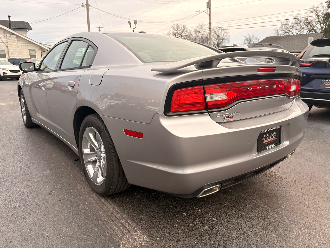Dodge Charger 4dr Sdn SE RWD 2014