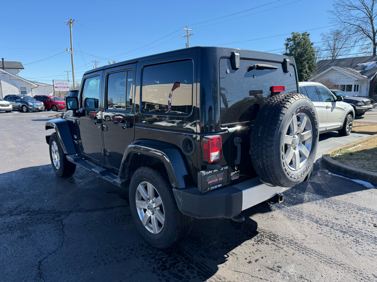 Jeep Wrangler Unlimited 4WD 4dr Sahara 2014