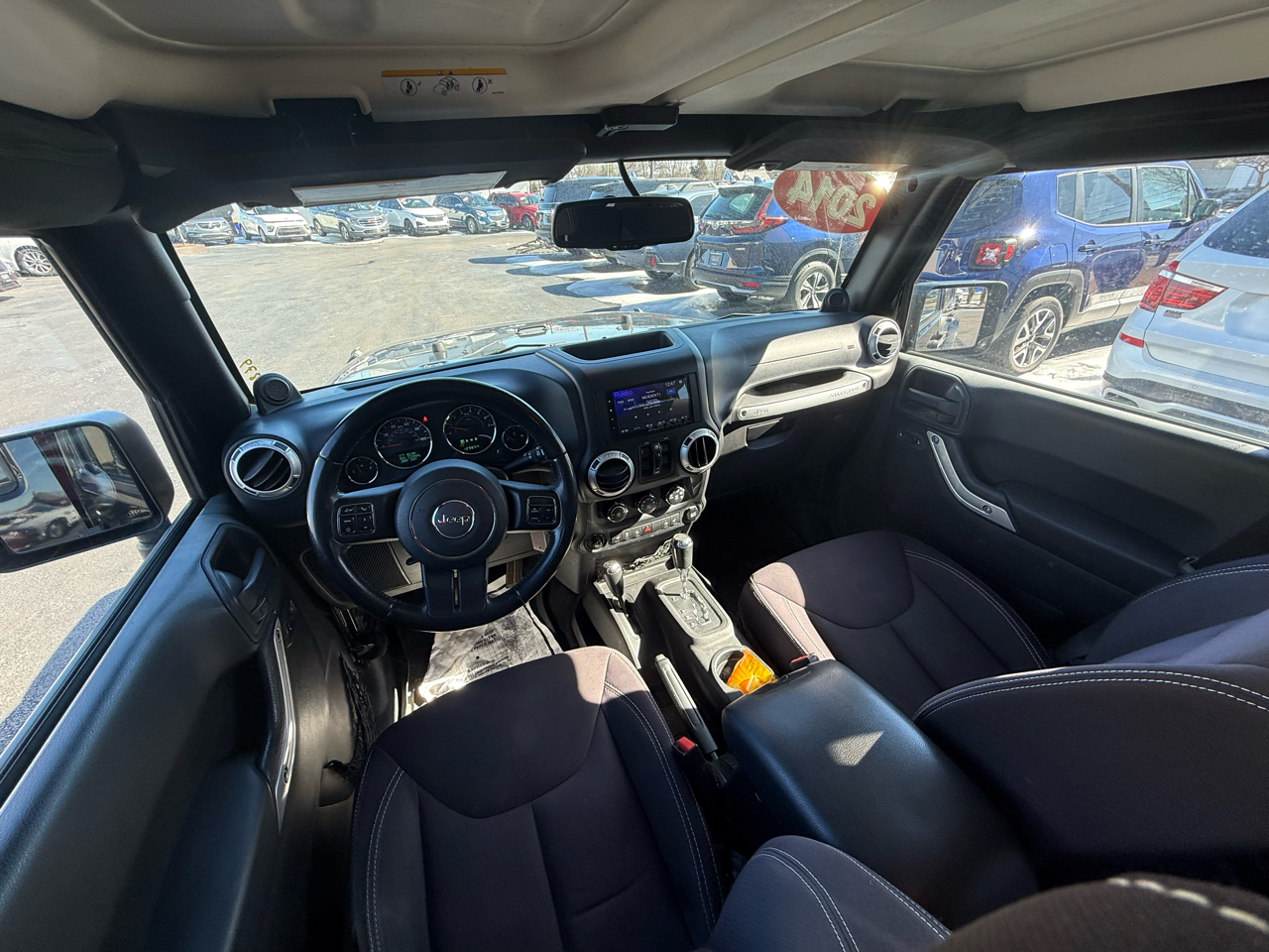 Jeep Wrangler Unlimited 4WD 4dr Sahara 2014