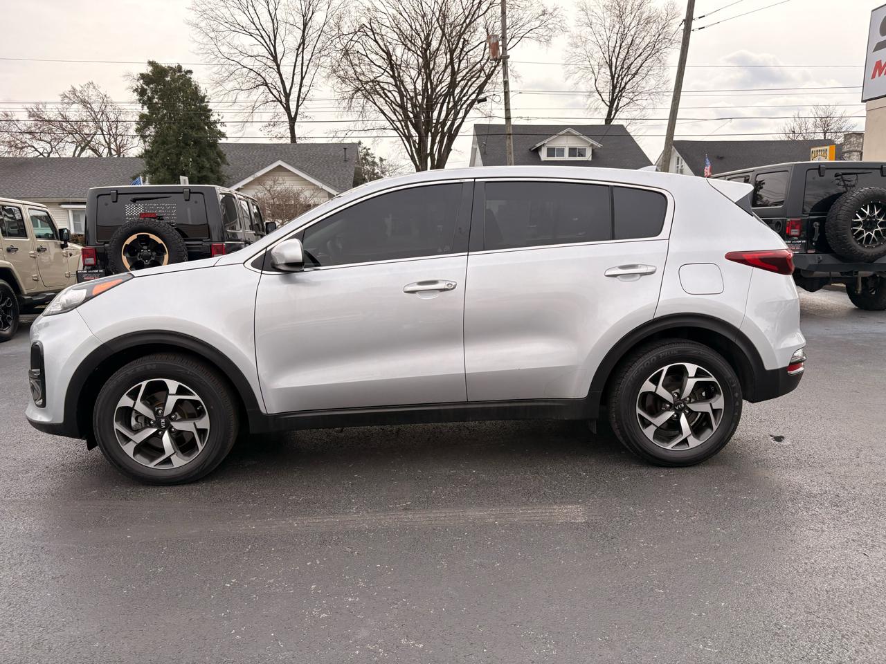Kia Sportage LX FWD 2021