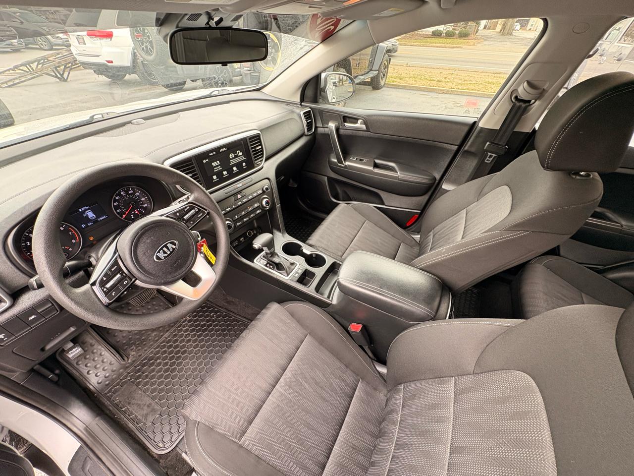 Kia Sportage LX FWD 2021