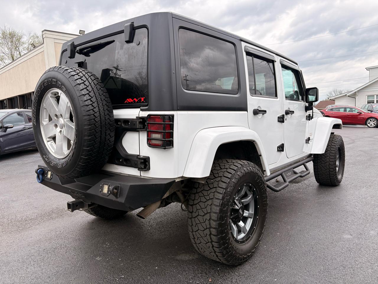 Jeep Wrangler Unlimited 4WD 4dr Sahara 2013