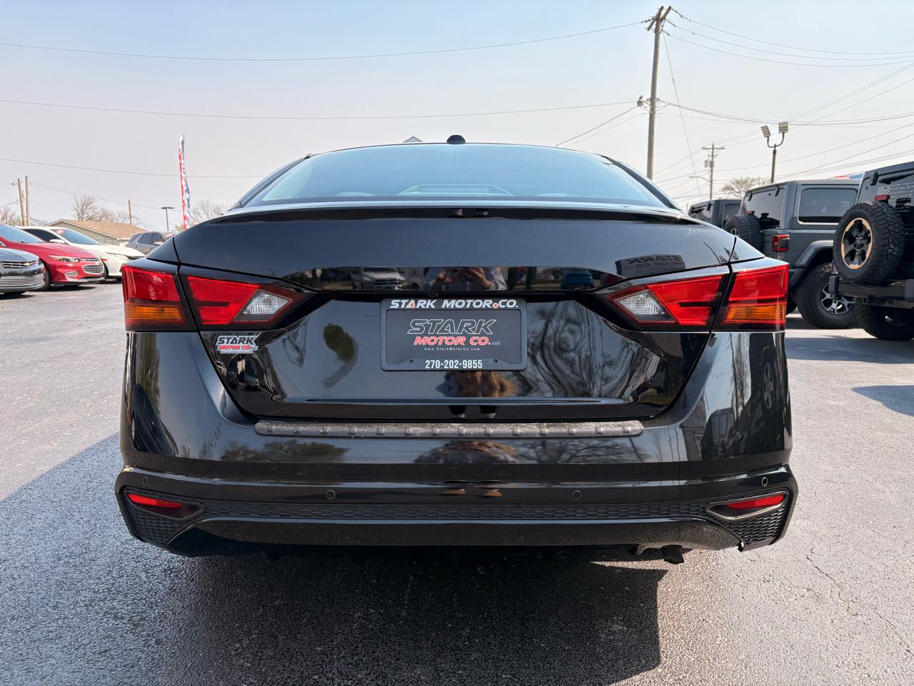 Nissan Altima 2.5 SV Sedan 2021