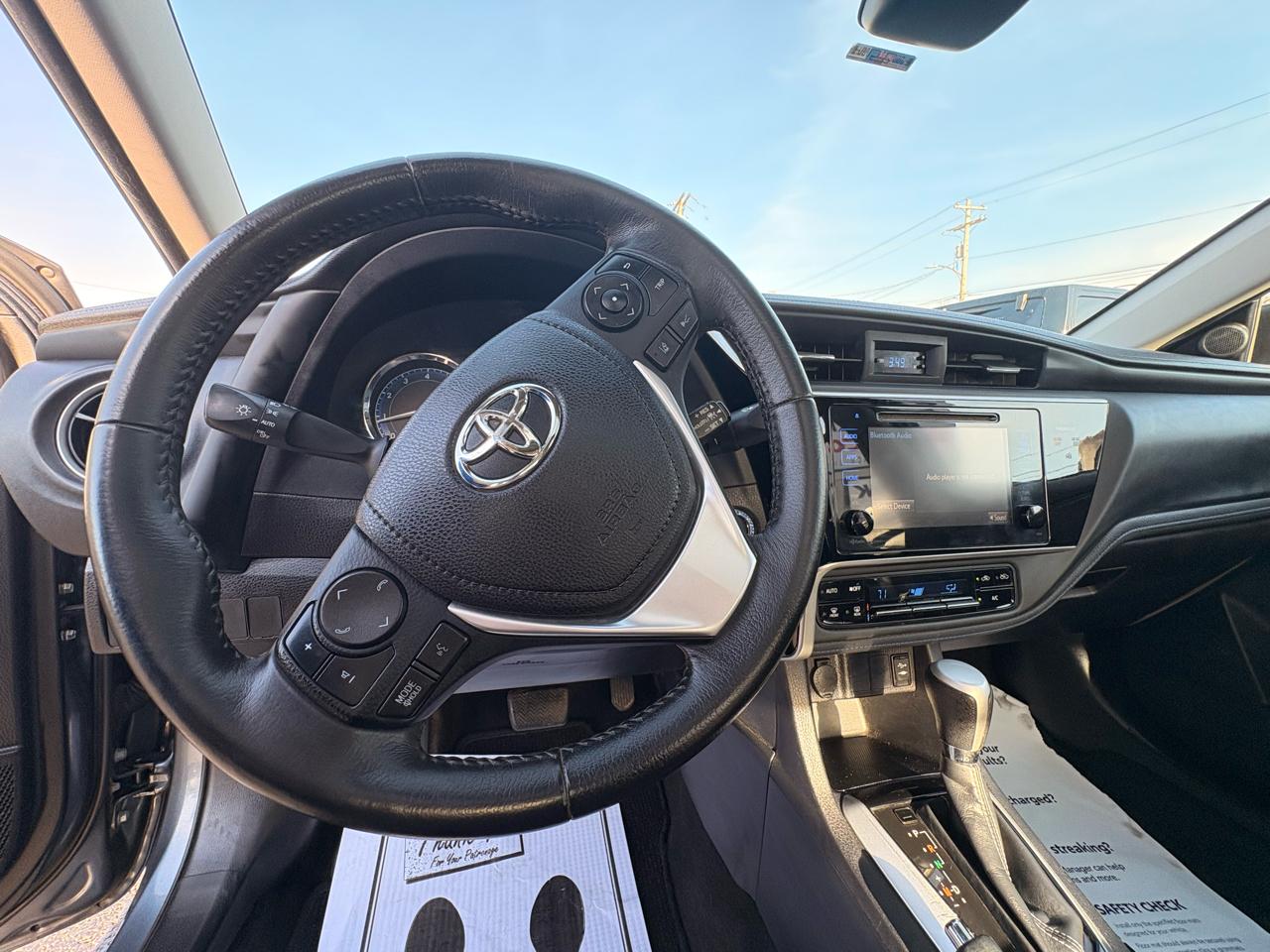 Toyota Corolla SE 2017