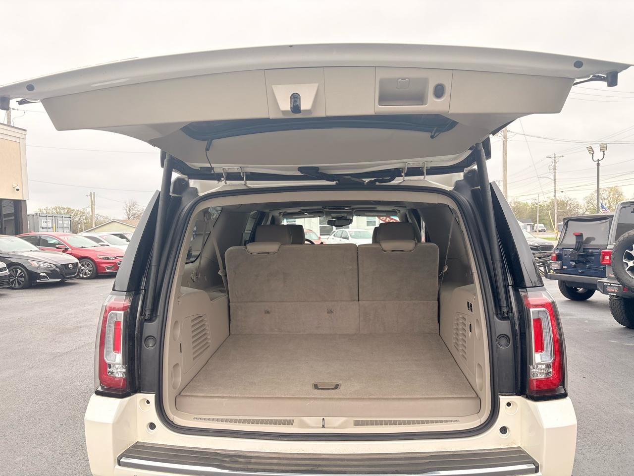 GMC Yukon XL 4WD 4dr Denali 2015
