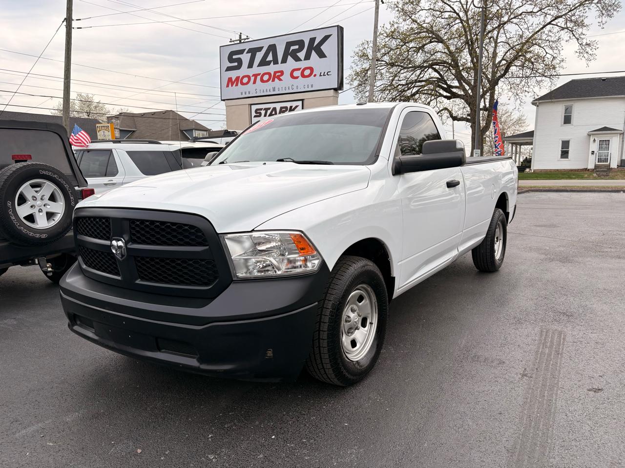 RAM 1500 Classic Tradesman 4x2 Reg Cab 8' Box 2021