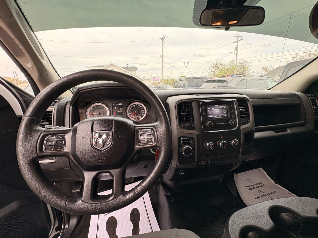 RAM 1500 Classic Tradesman 4x2 Reg Cab 8' Box 2021