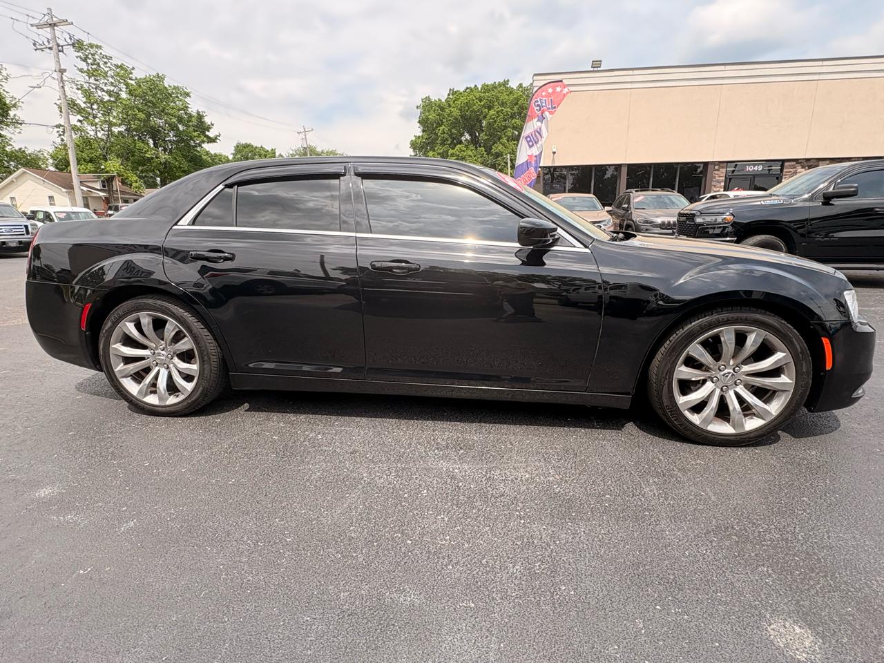 Chrysler 300 Limited RWD 2017