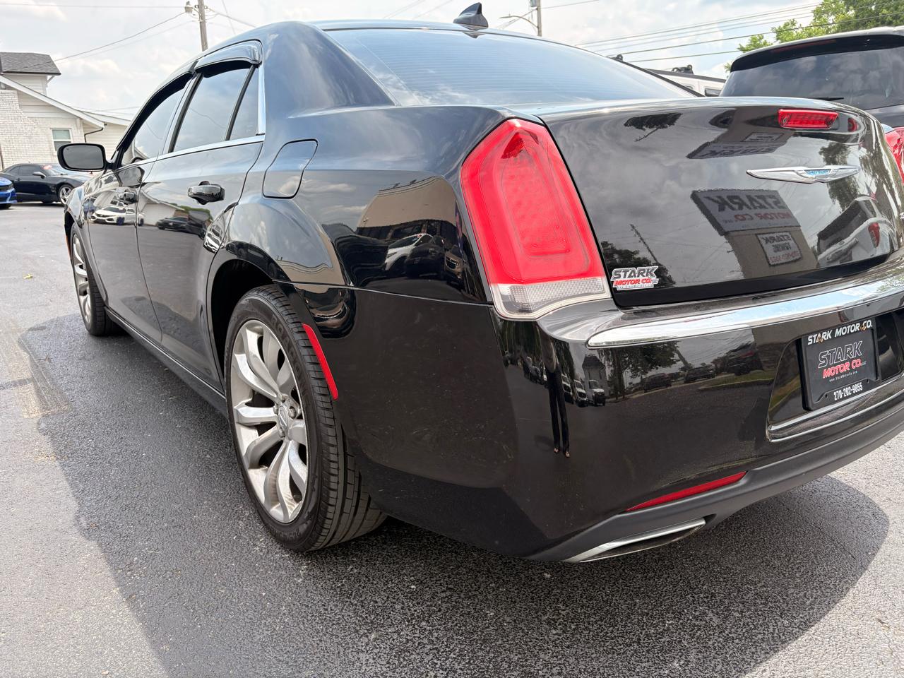 Chrysler 300 Limited RWD 2017