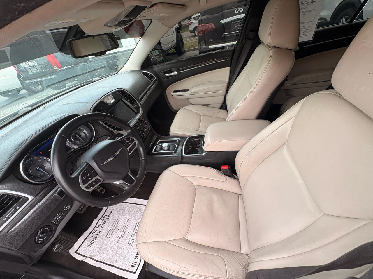 Chrysler 300 Limited RWD 2017