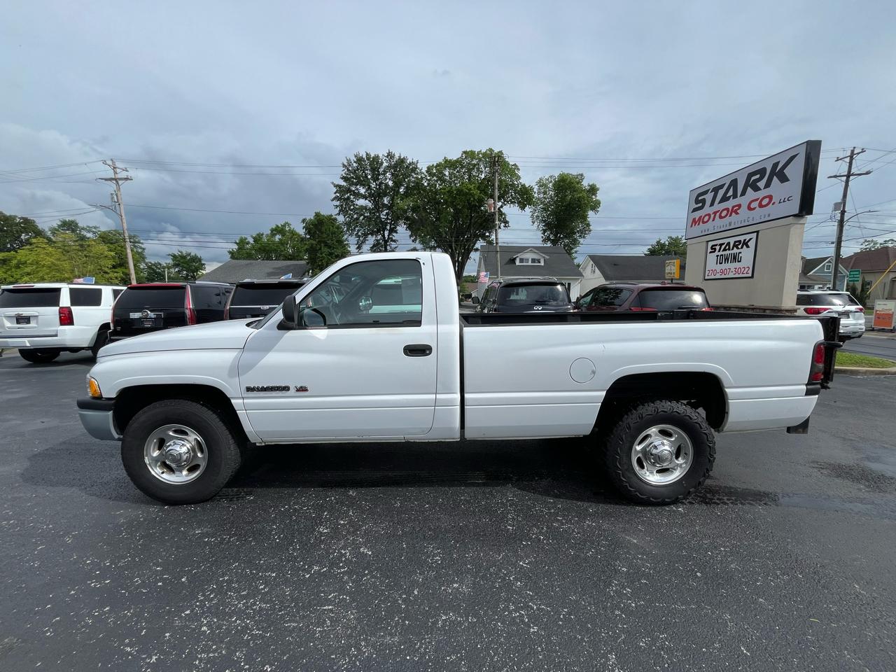 Dodge Ram 2500 2dr Reg Cab 135" WB HD 2001
