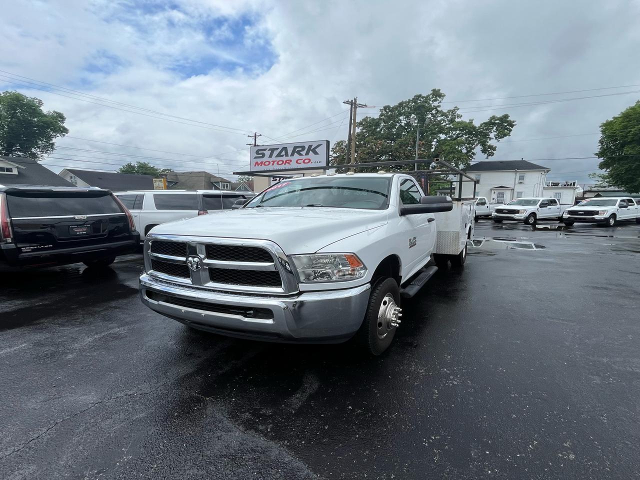 RAM 3500 Chassis Cab Tradesman 2WD Reg Cab 84" CA 167.5" WB 2017