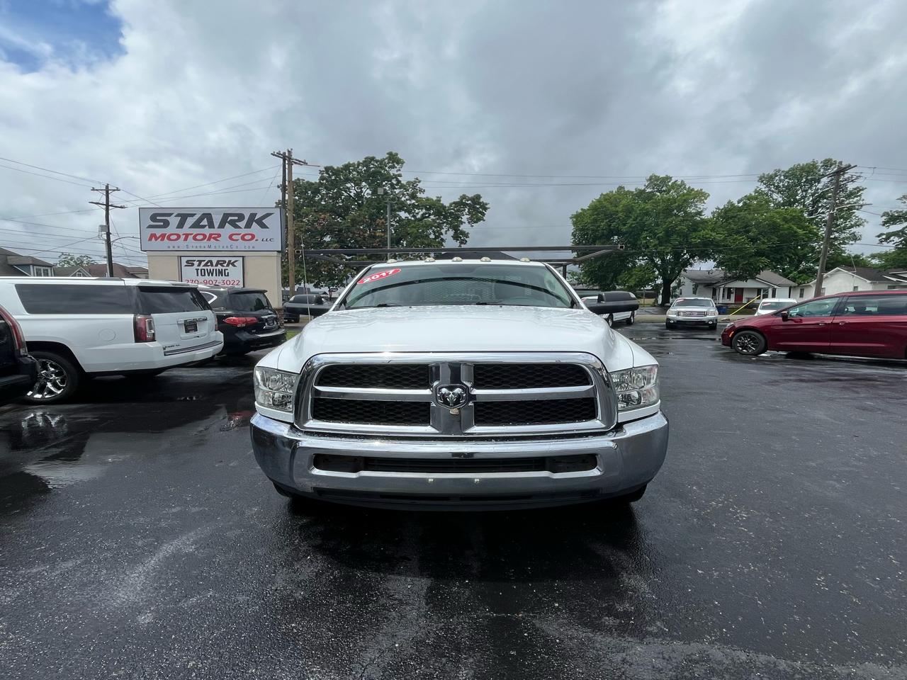 RAM 3500 Chassis Cab Tradesman 2WD Reg Cab 84" CA 167.5" WB 2017