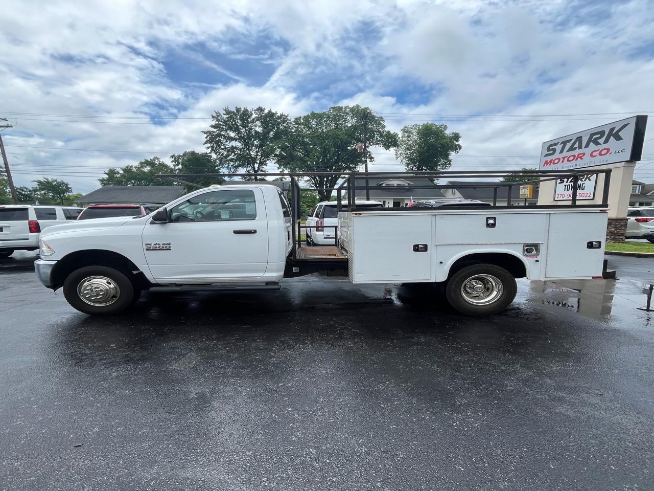 RAM 3500 Chassis Cab Tradesman 2WD Reg Cab 84" CA 167.5" WB 2017