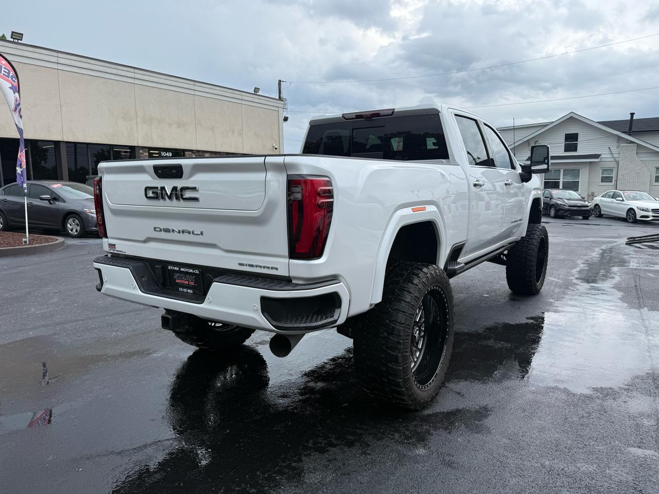 GMC Sierra 3500HD 4WD Crew Cab 159" Denali Ultimate 2024