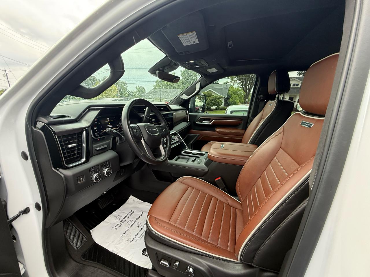 GMC Sierra 3500HD 4WD Crew Cab 159" Denali Ultimate 2024