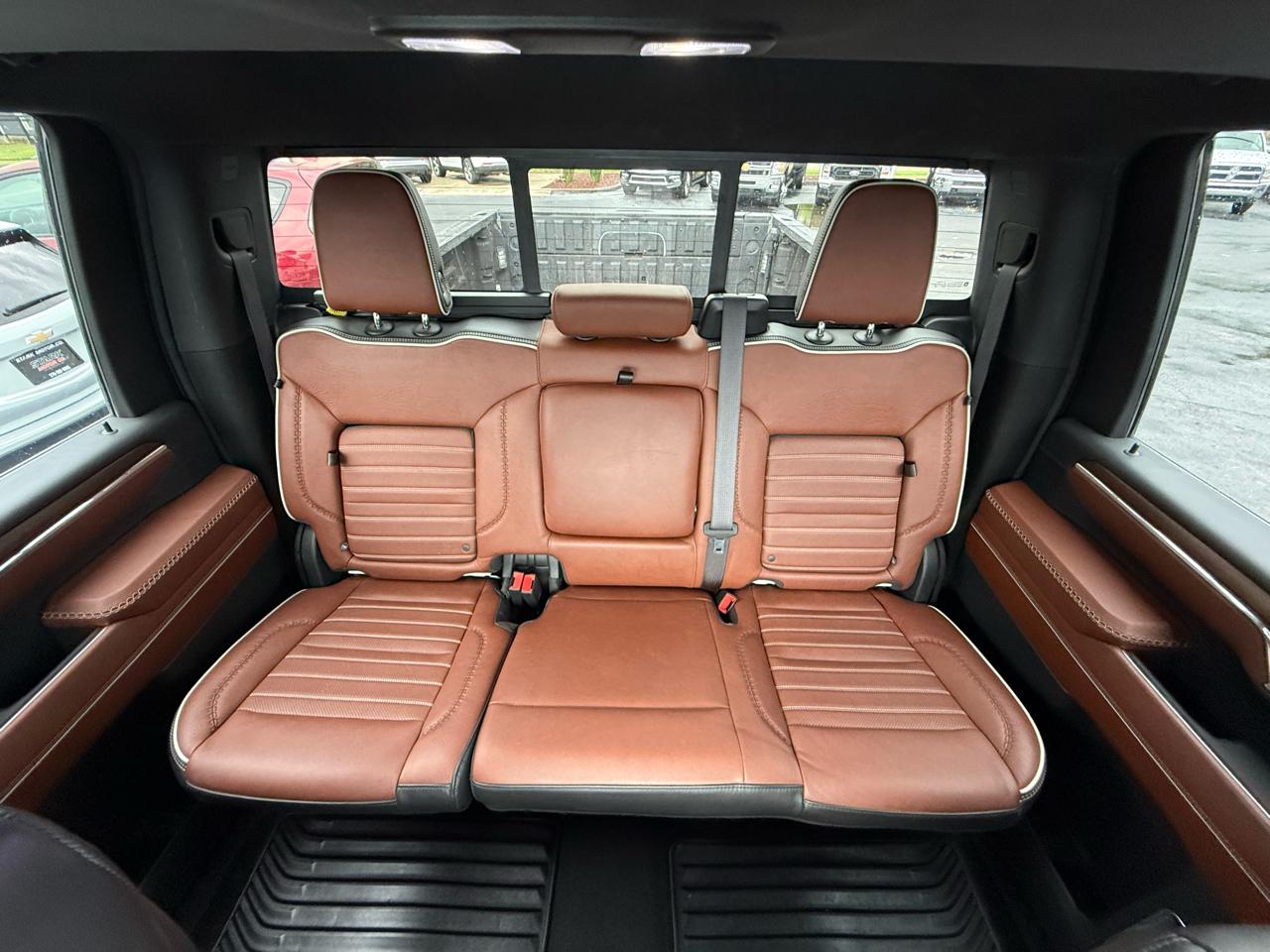 GMC Sierra 3500HD 4WD Crew Cab 159" Denali Ultimate 2024