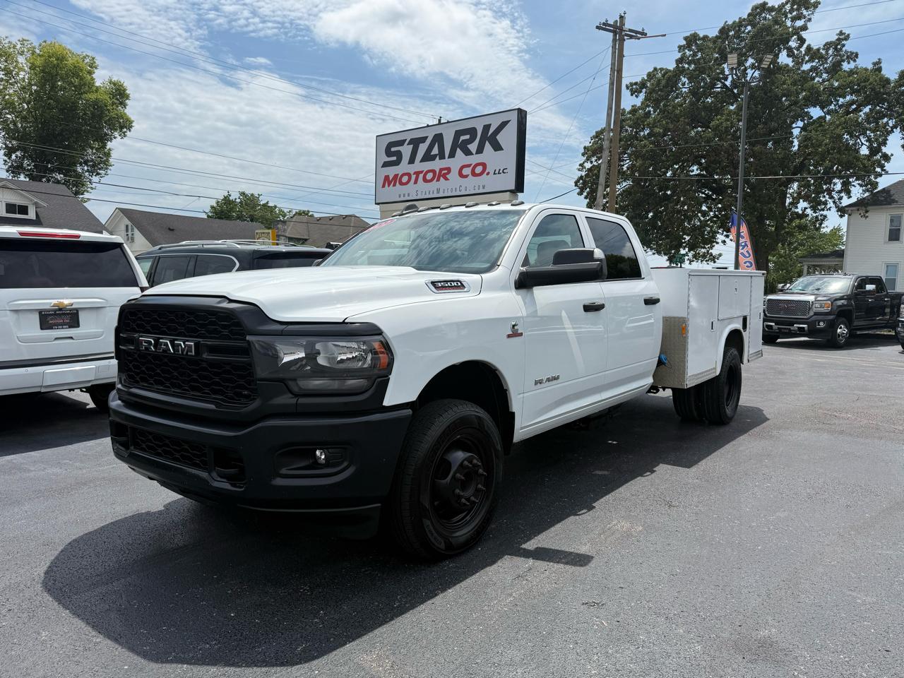 RAM 3500 Chassis Cab Tradesman 2WD Crew Cab 60" CA 172.4" WB 2022
