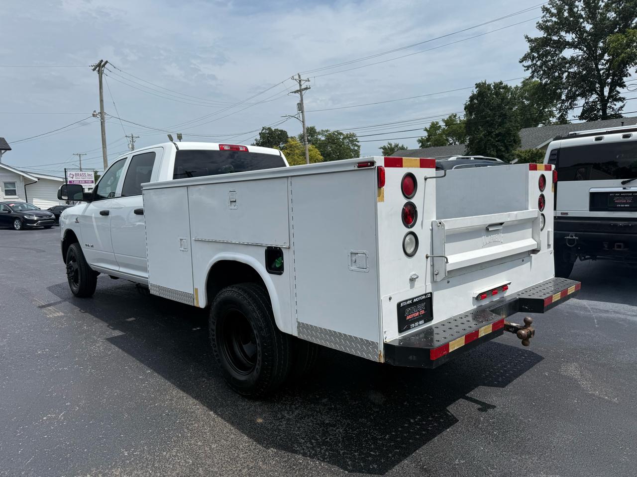 RAM 3500 Chassis Cab Tradesman 2WD Crew Cab 60" CA 172.4" WB 2022