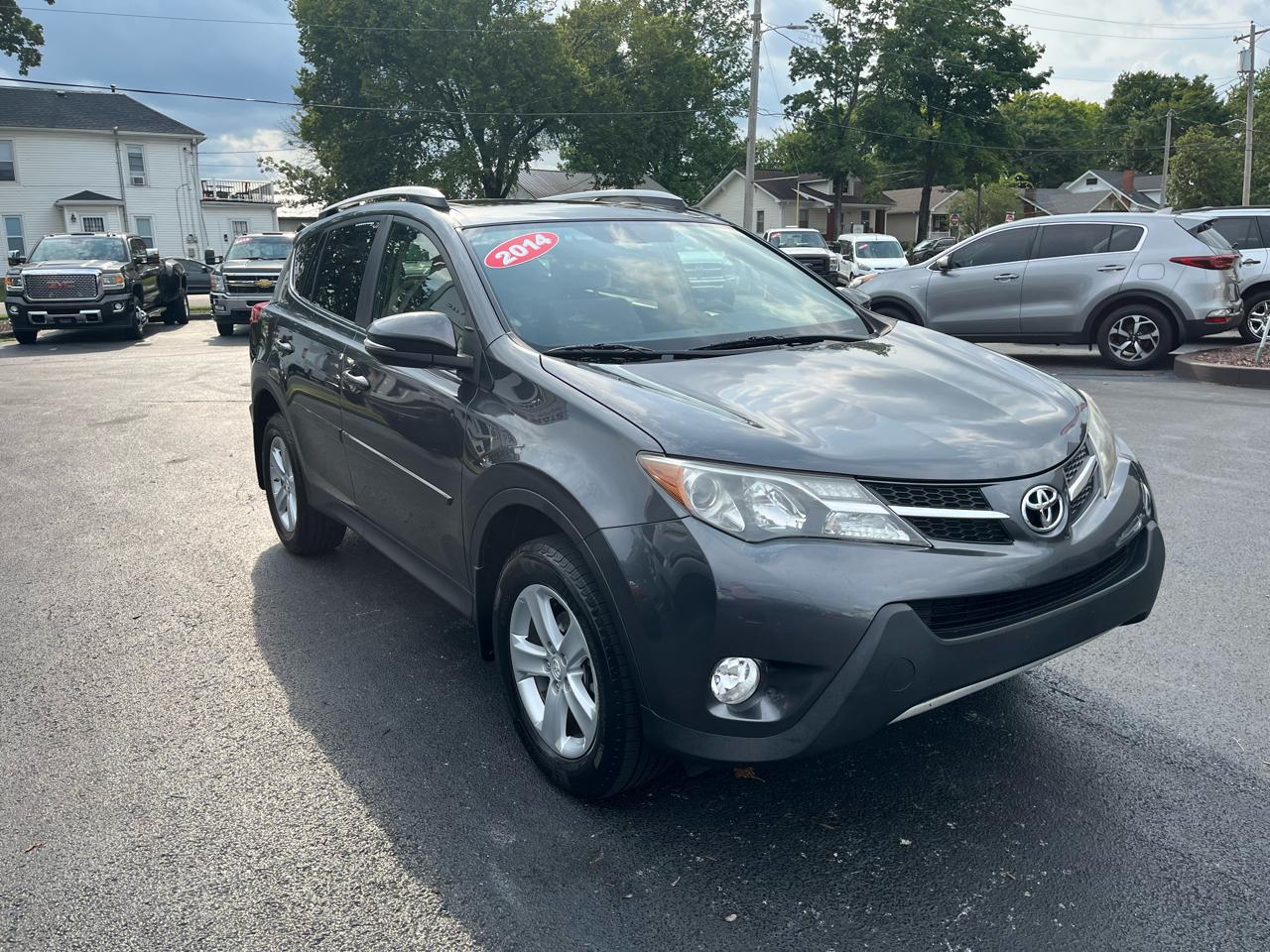 Toyota RAV4 AWD 4dr XLE (Natl) 2014