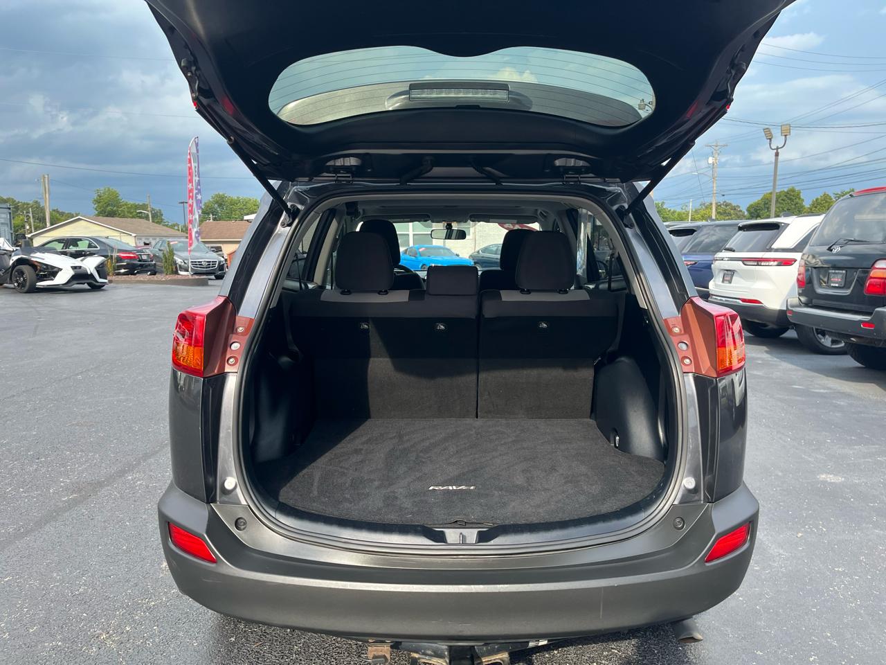 Toyota RAV4 AWD 4dr XLE (Natl) 2014