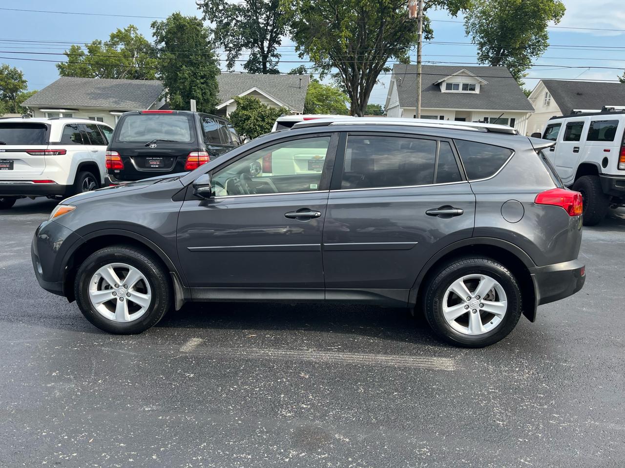 Toyota RAV4 AWD 4dr XLE (Natl) 2014