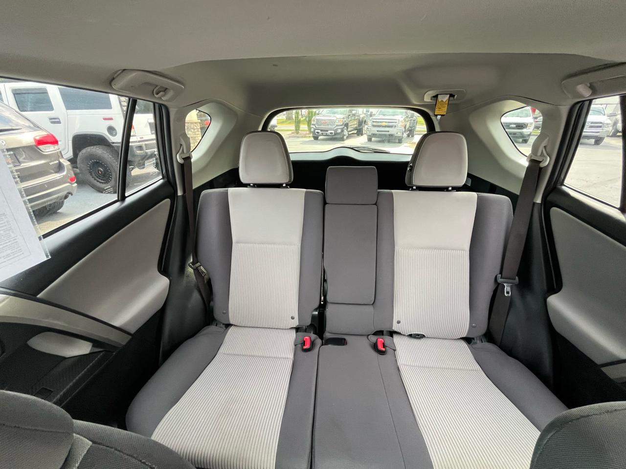 Toyota RAV4 AWD 4dr XLE (Natl) 2014