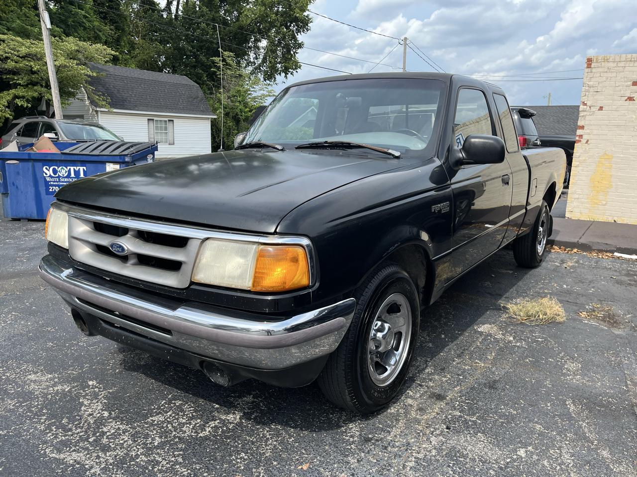 Ford Ranger Supercab 125.4" WB XLT 1997