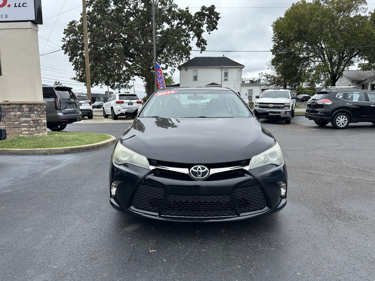 Toyota Camry 4dr Sdn I4 Auto XLE (Natl) 2015