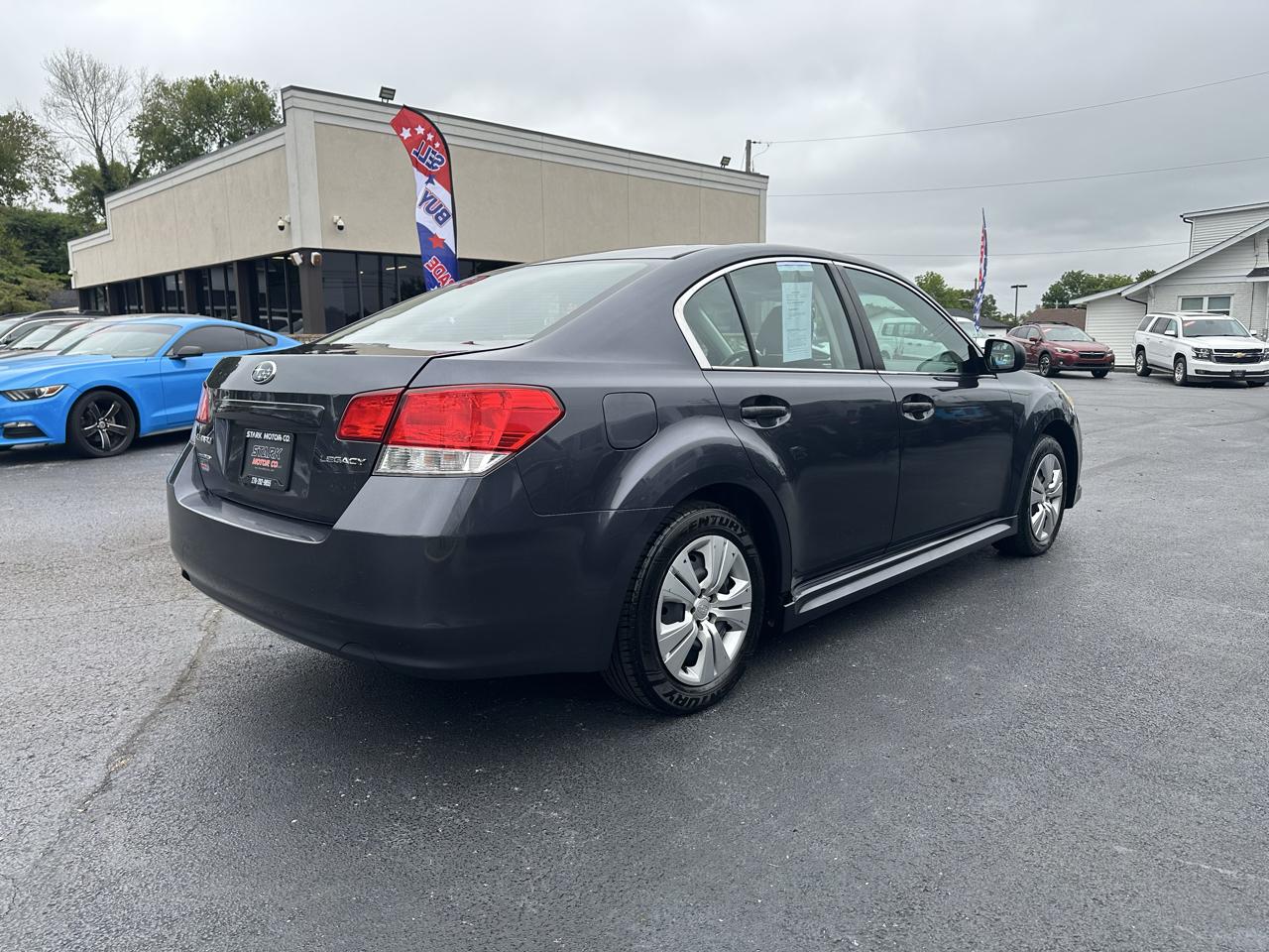 Subaru Legacy 4dr Sdn H4 Auto 2.5i 2010